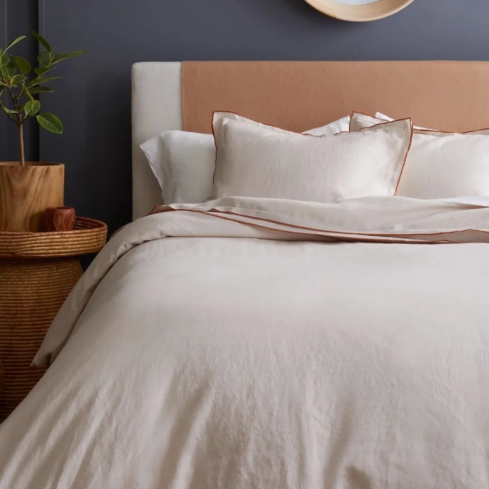 NWOT! Quince Linen Embroidered Edge Duvet Cover! Full/ Queen! (822)